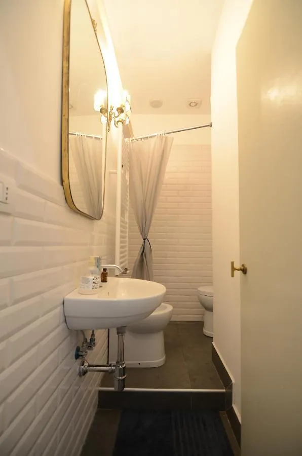 L'Atelier Guest House Di Poison Poke Florence